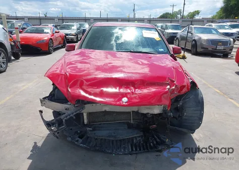 2010 Mercedes-Benz C 300 Luxury/Sport z USA, uszkodzony, nr VIN WDDGF5EB1AF431858